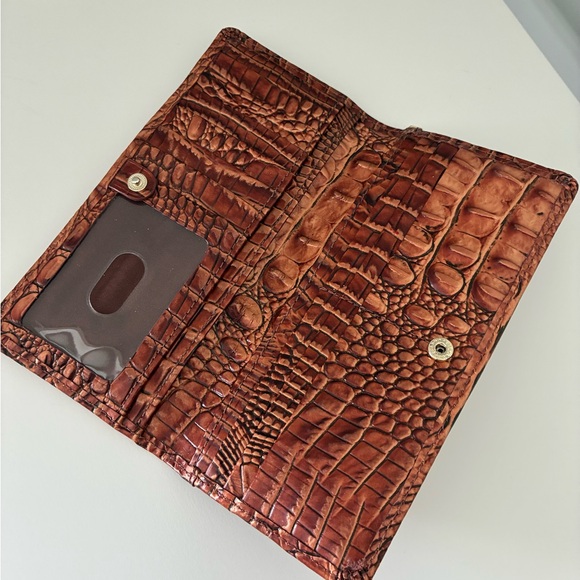 Brahmin Ady Wallet - Picture 7 of 9